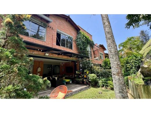 Luxus-Haus in Envigado, Departamento de Antioquia