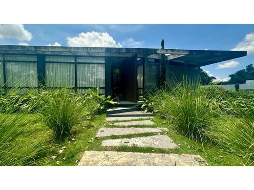 郊区住宅  Pereira, Departamento de Risaralda