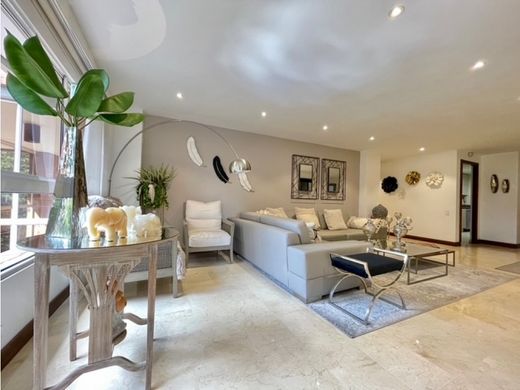 Apartment / Etagenwohnung in Medellín, Departamento de Antioquia