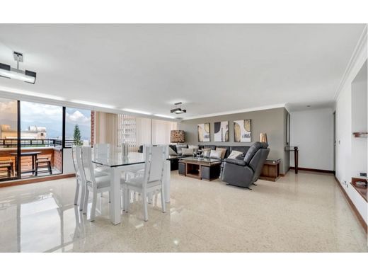 بنتهاوس ﻓﻲ ميديلين, Medellín