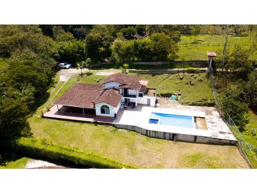 Farmhouse in Barbosa, Departamento de Antioquia