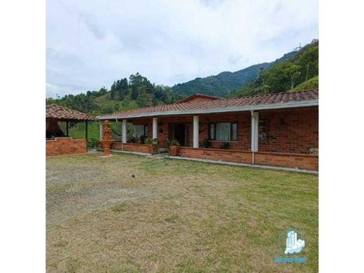 Casa de campo en La Estrella, Departamento de Antioquia