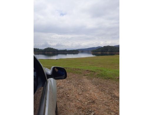 Αγροτεμάχιο σε Concepción, Departamento de Antioquia