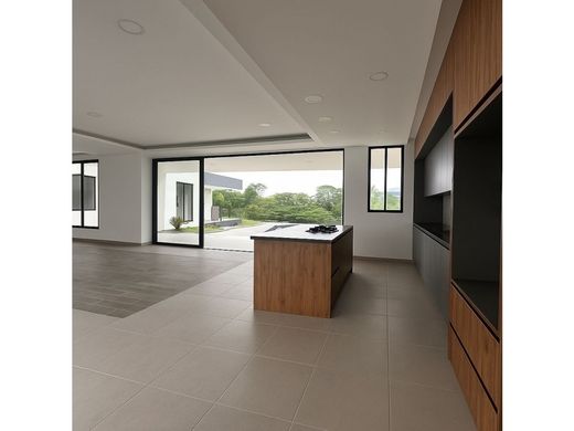 郊区住宅  Pereira, Departamento de Risaralda