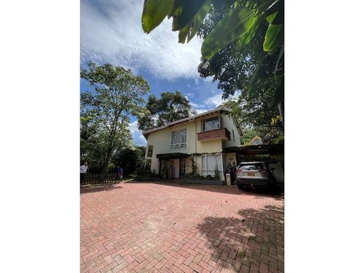 Πολυτελή κατοικία σε Envigado, Departamento de Antioquia