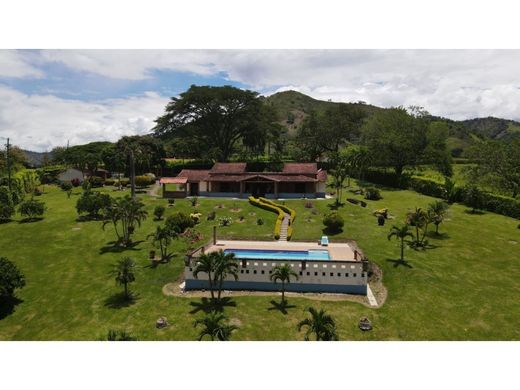 Farmhouse in Hispania, Departamento de Antioquia