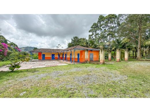 Участок, Carmen de Viboral, El Carmen de Viboral