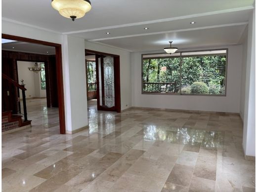 Πολυτελή κατοικία σε Μεδεγίν, Medellín