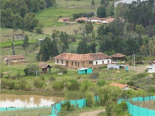 ‏בתים כפריים או חוות ב  Sutamarchán, Departamento de Boyacá