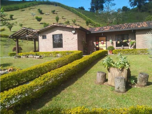 Сельский Дом, Girardota, Departamento de Antioquia