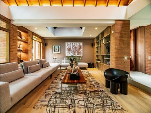 Πολυτελή κατοικία σε Μεδεγίν, Medellín