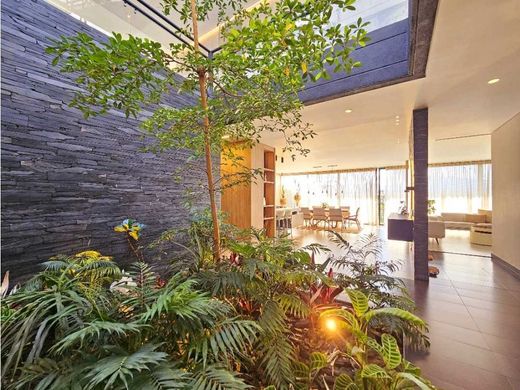 Πολυτελή κατοικία σε Μεδεγίν, Medellín