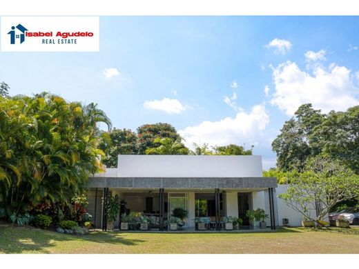 Luxus-Haus in Cali, Departamento del Valle del Cauca