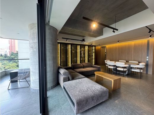 Apartment / Etagenwohnung in Medellín, Departamento de Antioquia