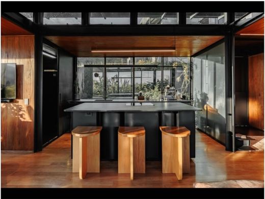 Apartment / Etagenwohnung in Medellín, Departamento de Antioquia