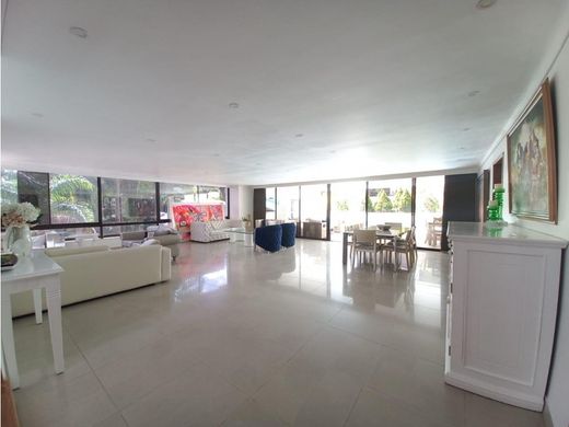 Apartment / Etagenwohnung in Medellín, Departamento de Antioquia