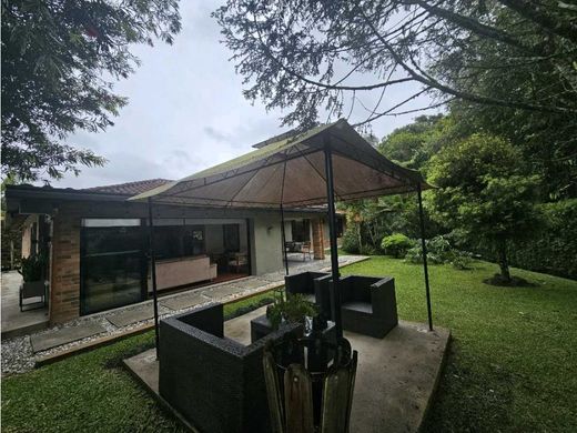 Köy evi Rionegro, Departamento de Antioquia