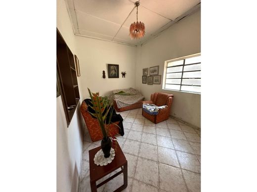 Terreno en Medellín, Departamento de Antioquia