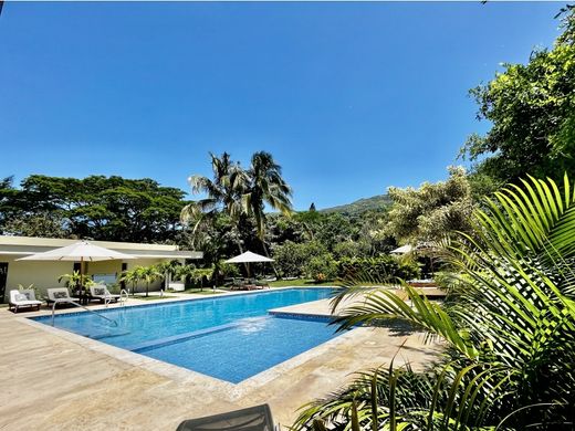 Farmhouse in Villeta, Cundinamarca