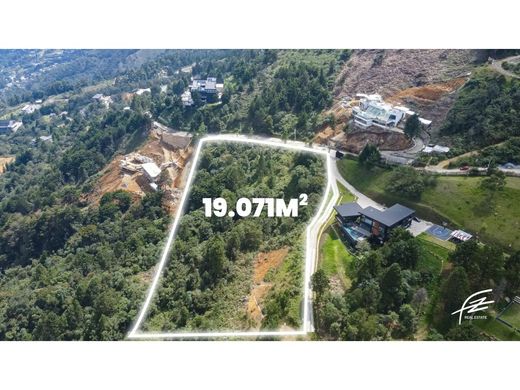 Grundstück in Medellín, Departamento de Antioquia