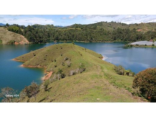 토지 / Guatapé, Departamento de Antioquia