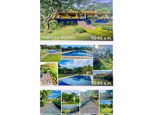 Cortijo o casa de campo en Girardot City, Girardot