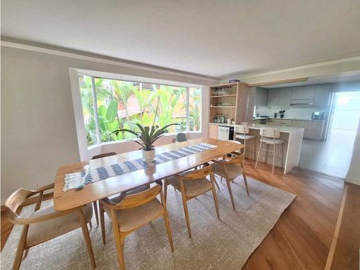 Πολυτελή κατοικία σε Μεδεγίν, Medellín