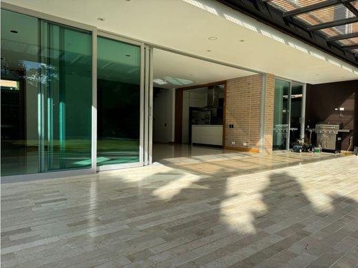 Luxus-Haus in Envigado, Departamento de Antioquia