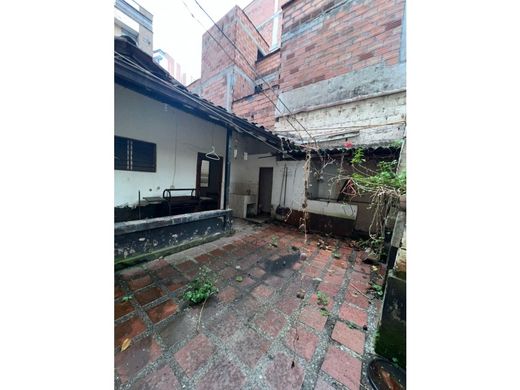 Terrain à Sabaneta, La Estrella