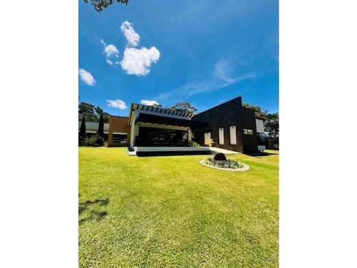 컨트리하우스 / La Ceja, Departamento de Antioquia