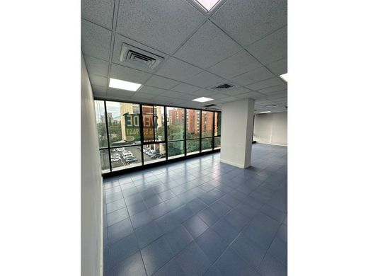 مكتب ﻓﻲ ميديلين, Medellín