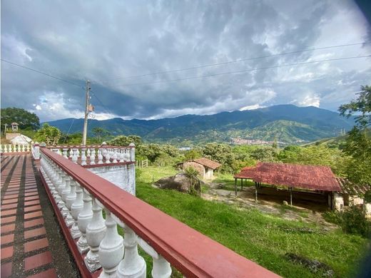 Farmhouse in Barbosa, Departamento de Antioquia