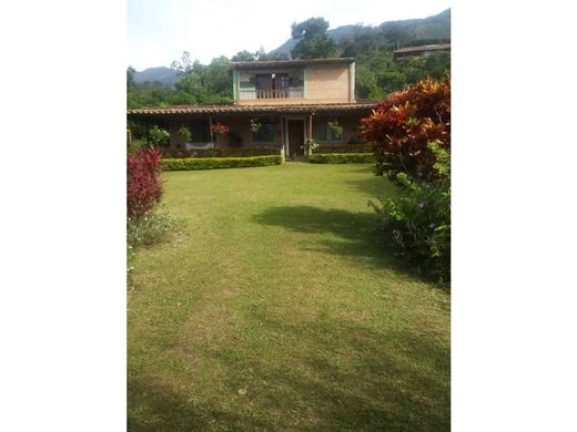 Country House in Copacabana, Departamento de Antioquia