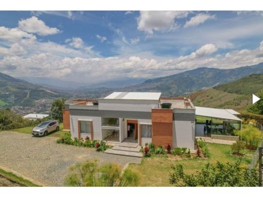 Casa de campo en Bello, Departamento de Antioquia