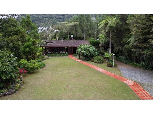 ‏בתים כפריים או חוות ב  La Ceja, Departamento de Antioquia