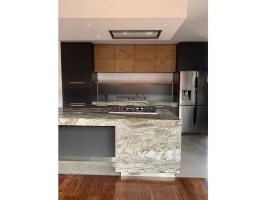 Apartment / Etagenwohnung in Bogotá, Bogotá  D.C.