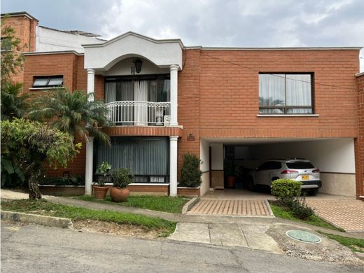 Πολυτελή κατοικία σε Μεδεγίν, Medellín