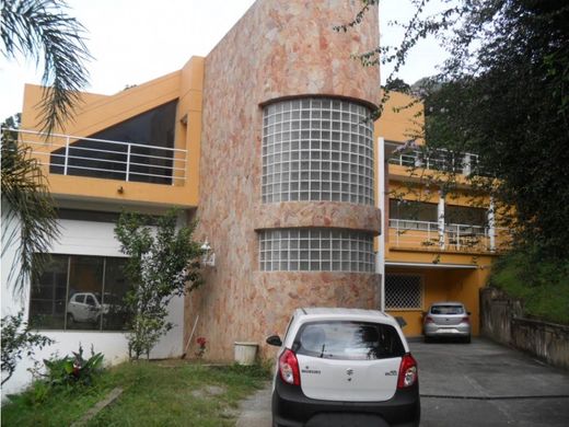 منزل ريفي ﻓﻲ Envigado, Departamento de Antioquia