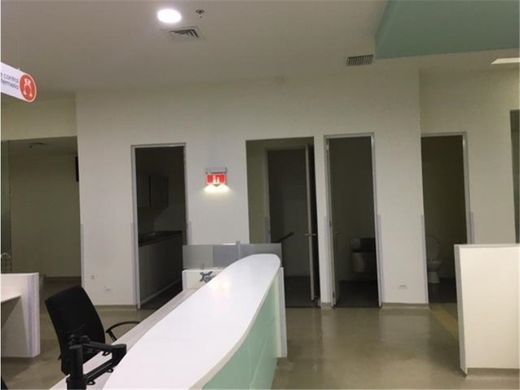 メデリン, Medellínのオフィス