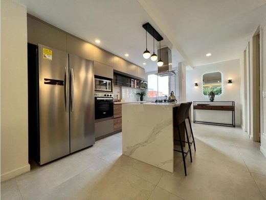 Πολυτελή κατοικία σε Μεδεγίν, Medellín