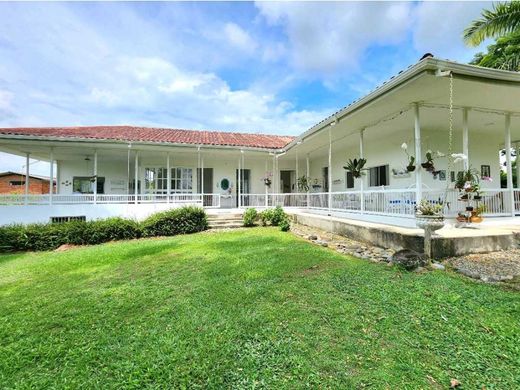 Farmhouse in Armenia, Quindío Department