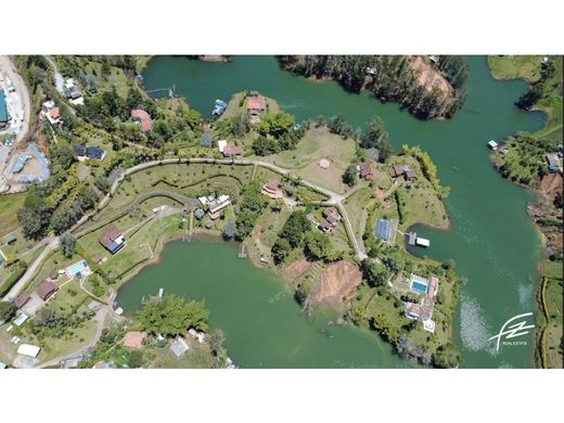 Luxury home in El Peñol, Yarumal