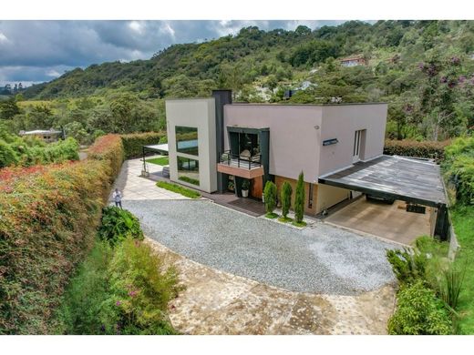 컨트리하우스 / Envigado, Departamento de Antioquia