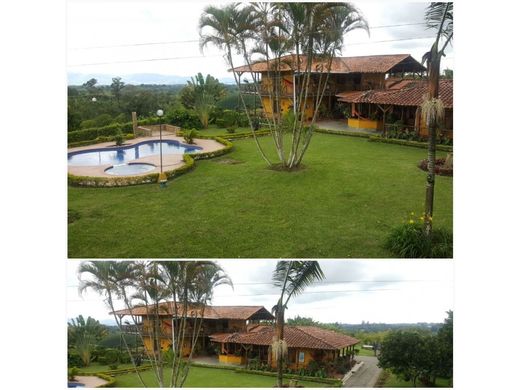 Köy evi Circasia, Quindío Department