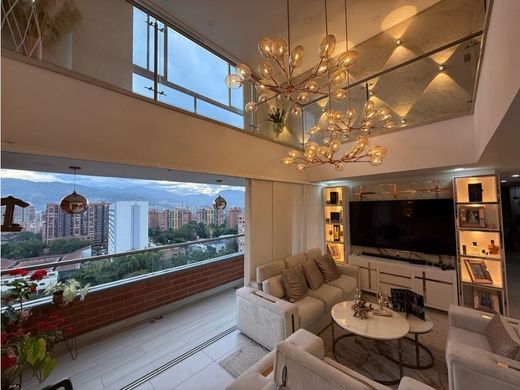 阁楼  Envigado, Departamento de Antioquia