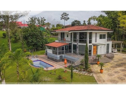 Сельский Дом, Перейра, Pereira