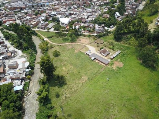 Caldas, Departamento de Antioquiaの土地