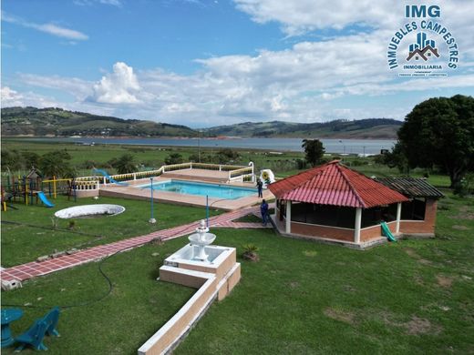 منزل ريفي ﻓﻲ El Darién, Planadas