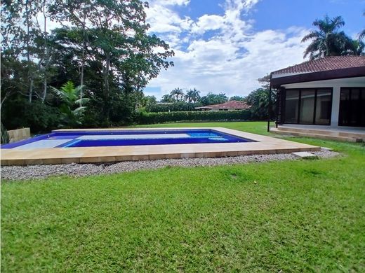 Luxus-Haus in Villavicencio, Departamento del Meta