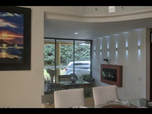 Luxury home in Sabaneta, La Estrella